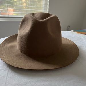 Tan Felt Panama Hat